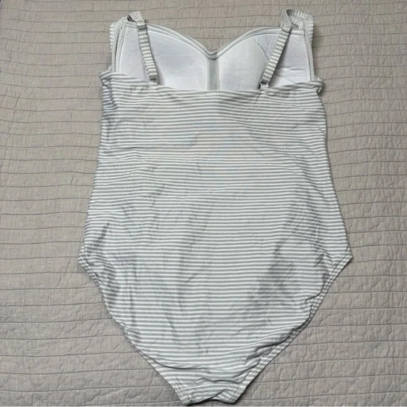 Nip Tuck Swim Gray & White Striped One-piece Swimsuit Size 12 - Picture 9 of 11